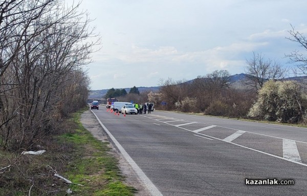 Катастрофа до разлкона за Мъглиж. Има пострадал / ОБНОВЕНА