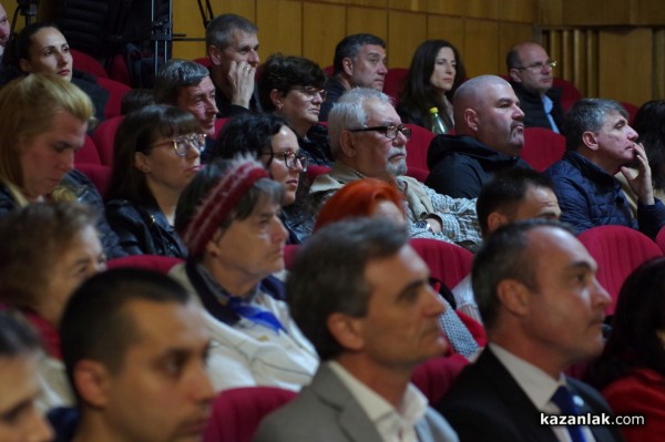 Пролетта в Казанлък започна с Чудомирови празници 2023