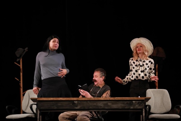 ТВ звездата Мария Игнатова гостува в Казанлък тази вечер с първата си театрална роля