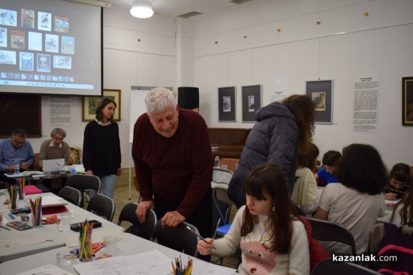 Малки художници рисуваха карикатури за шести път в традиционното издание на „Училище за карикатура“ 