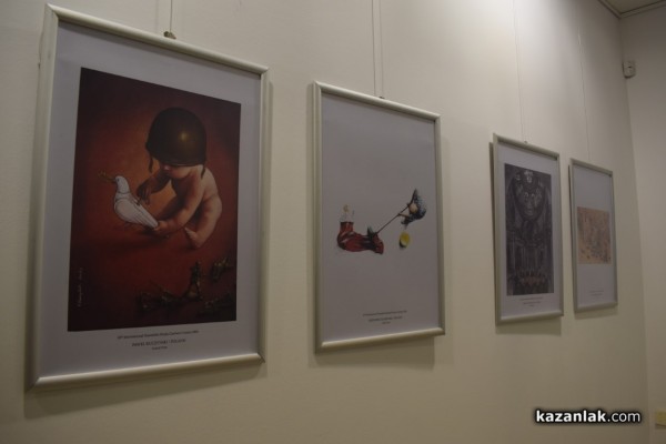 Карикатури на световно известни имена гостуват в Казанлък