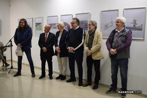 Карикатури на световно известни имена гостуват в Казанлък