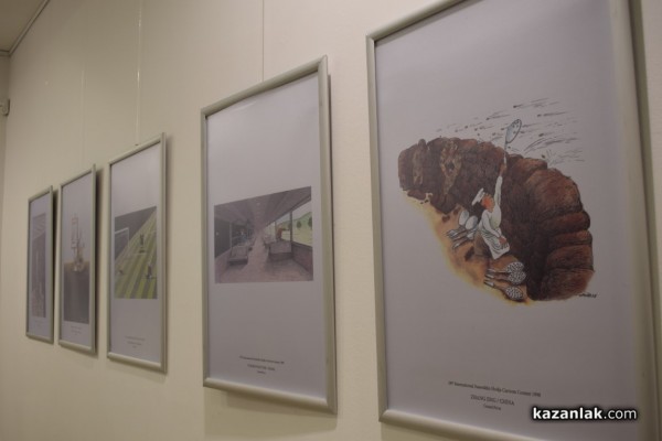 Карикатури на световно известни имена гостуват в Казанлък