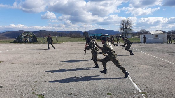 Стремци се класираха трети в дуелна и щафетна стрелба с Калашников