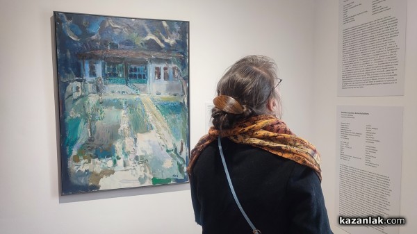 Над 30 творби, разделени в четири артистични пространства, показва новата експозиция на Дечко Узунов