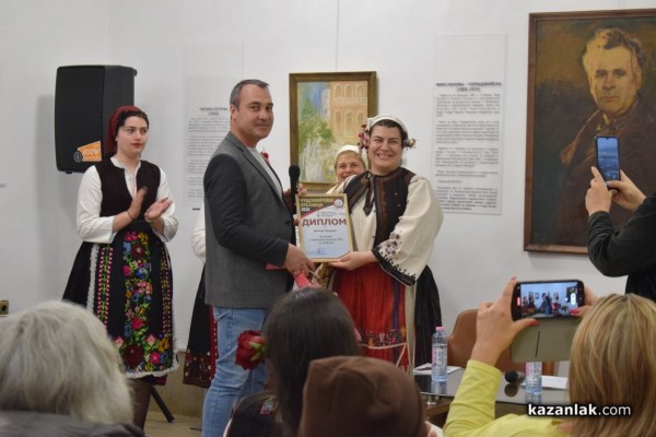 Деси Добрева, милион детски усмивки и литературна премиера беляза петия ден от дните посветени на Чудомир