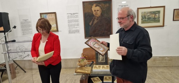 Признателност от кмета Галина Стоянова за дългогодишната работа на редколегията на списание “Кула“