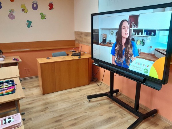 Интерактивни уроци провокират интереса на учениците от ОУ “Георги Кирков“ към здравословното хранене