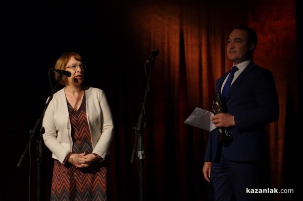 „Не сме от тях“ на МДТ “Константин Кисимов“ грабна 20-та награда „Комедиен хит на сезона“