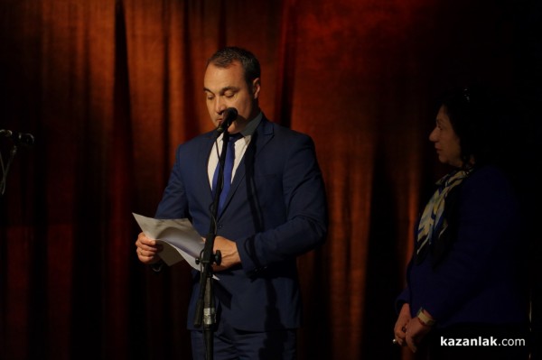 „Не сме от тях“ на МДТ “Константин Кисимов“ грабна 20-та награда „Комедиен хит на сезона“