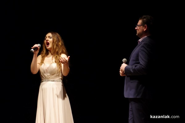 „Не сме от тях“ на МДТ “Константин Кисимов“ грабна 20-та награда „Комедиен хит на сезона“