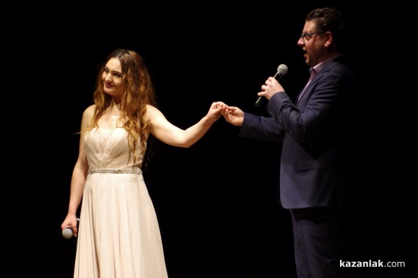 „Не сме от тях“ на МДТ “Константин Кисимов“ грабна 20-та награда „Комедиен хит на сезона“