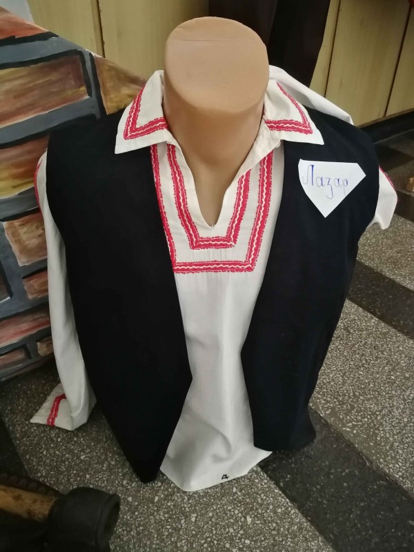 Учители и ученици от Механото посетиха партньорите си от ПГЛП „Райна Княгиня“ Хасково