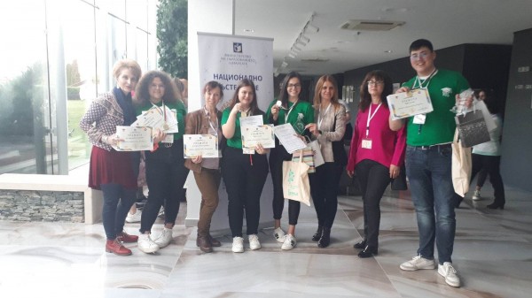 „Брайлово платно за незрящи“ донесе национална награда на Йоана Говедарова от ПГЛПТ