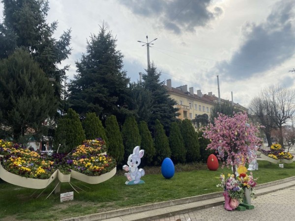 Още по-цветен Казанлък в навечерието на Великден