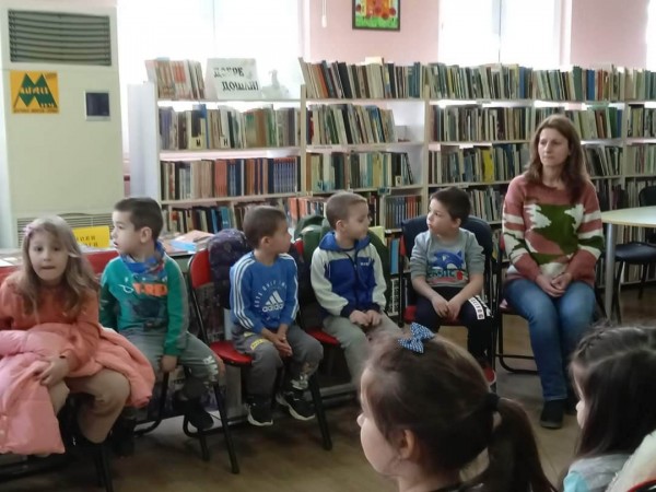 Традиции и обичаи за Лазаровден, Цветница и Великден пресъздадоха малчугани от Казанлък  