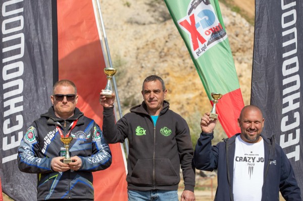 Хард ендуро Стара Загора донесе 6 купи на “Алба Дамасцена-МСК“ и две на ЕК “Севтополис“