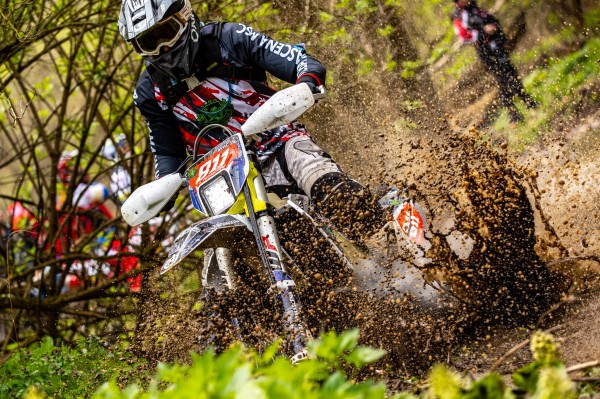 Хард ендуро Стара Загора донесе 6 купи на “Алба Дамасцена-МСК“ и две на ЕК “Севтополис“