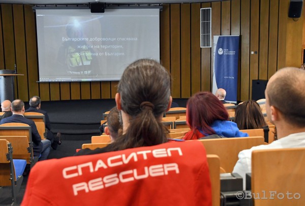 Отличиха казанлъчанинът Тодор Иванов, който бе част от пещерните доброволци след земетресенията в Турция