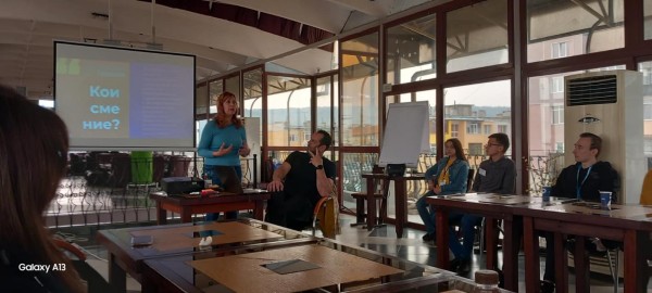 Младежи от Казанлък обмениха опит и добри практики със свои връстници в Горна Оряховица