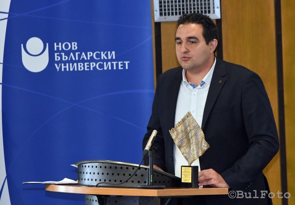 Отличиха казанлъчанинът Тодор Иванов, който бе част от пещерните доброволци след земетресенията в Турция