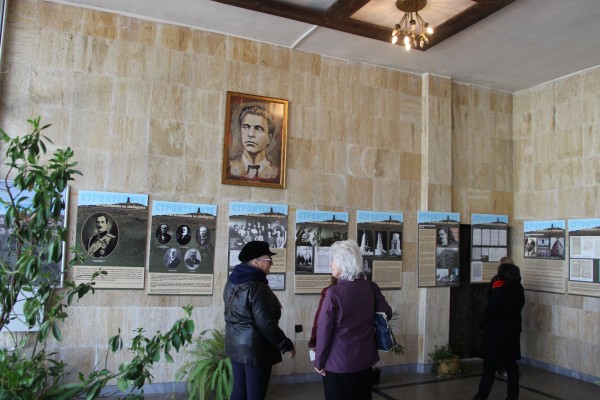 Изложбата „Строителите на Паметника на свободата“ бе представена в Монтана