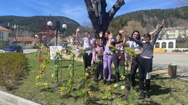 На Велики четвъртък отново бе спазена традицията в Шипченския манастир “Рождество Христово“ 