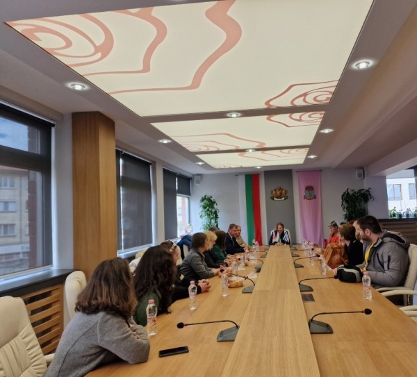 Гости от побратимения гръцки град Дидимотика са на посещение в Казанлък