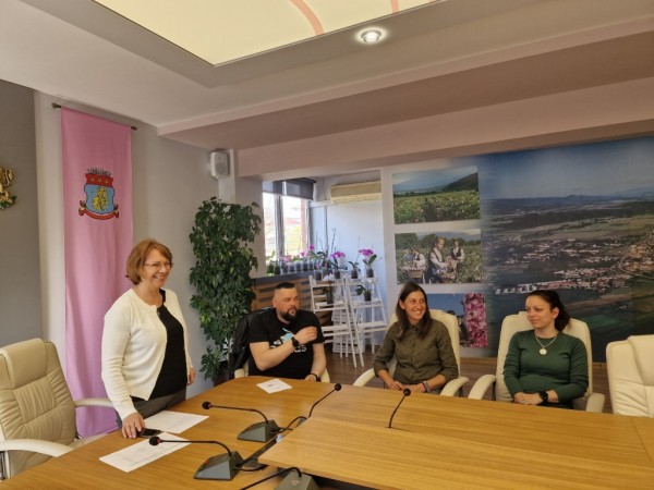 Над 20 момичета ще се борят за короната на Царица Роза 2023