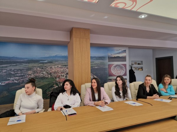 Над 20 момичета ще се борят за короната на Царица Роза 2023