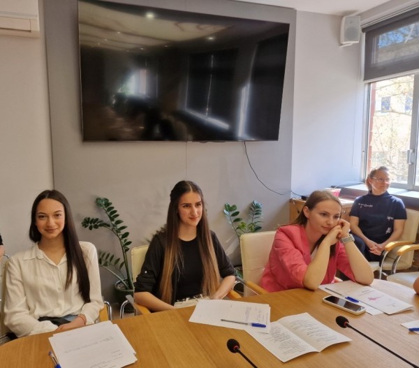 Над 20 момичета ще се борят за короната на Царица Роза 2023