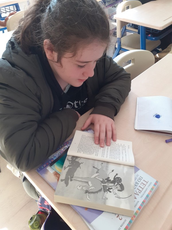 Третокласници от ОУ “Св. Паисий Хилендарски“ изработиха своя книжка с приказка