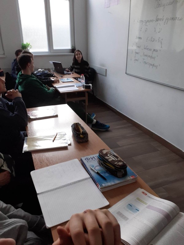 Учители и ученици от ППМГ презентираха наученото от мобилността в Малага