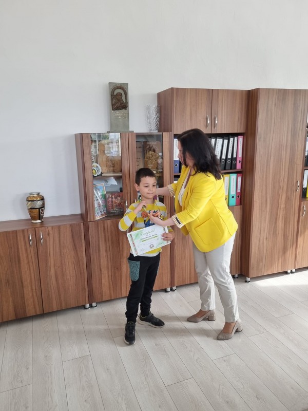 “Математика без граници“ донесе 8 медала на ученици от ОУ “Св. Паисий Хилендарски“