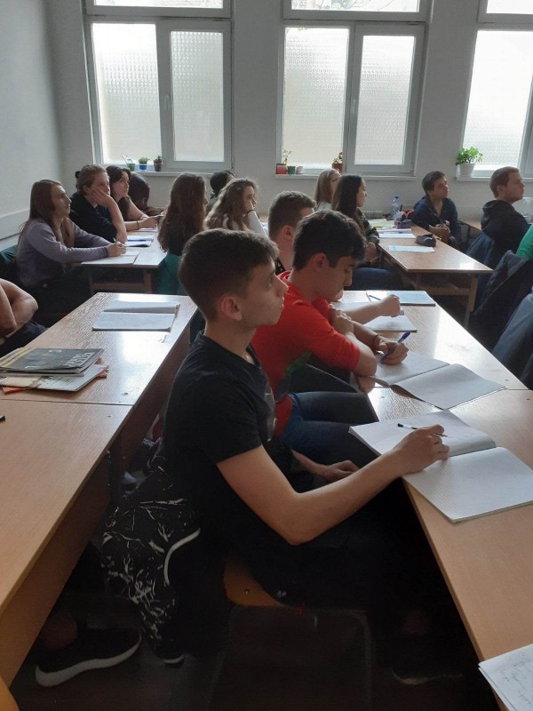 Учители и ученици от ППМГ презентираха наученото от мобилността в Малага