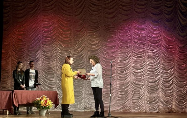 20 награди бяха раздадени в първия театрален фестивал “Театрални искри“