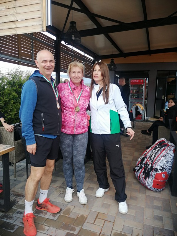 Деница Дочева и Слави Делчев грабнаха златото в любителския тенис турнир за двойки “Heart Open“