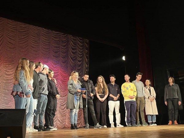 20 награди бяха раздадени в първия театрален фестивал “Театрални искри“