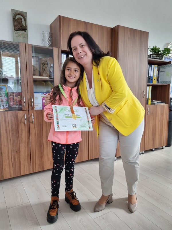 “Математика без граници“ донесе 8 медала на ученици от ОУ “Св. Паисий Хилендарски“