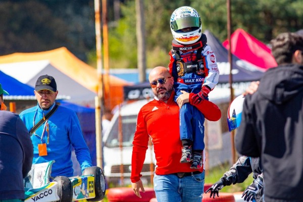 Казанлъчанинът Макс Костов безапелационен в първи кръг от Националните Картинг Серии