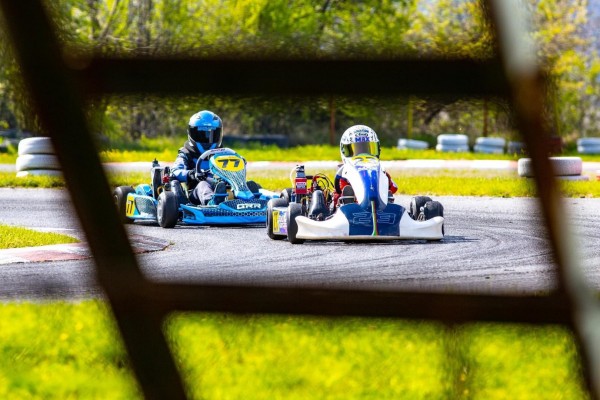 Казанлъчанинът Макс Костов безапелационен в първи кръг от Националните Картинг Серии