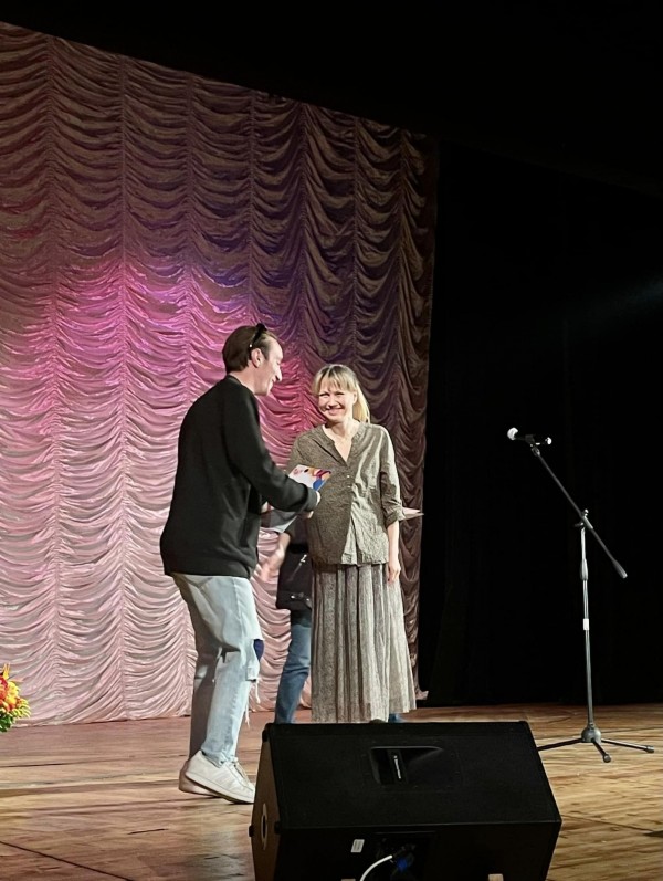 20 награди бяха раздадени в първия театрален фестивал “Театрални искри“