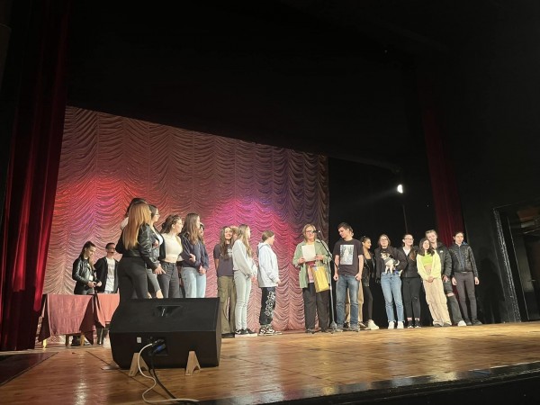 20 награди бяха раздадени в първия театрален фестивал “Театрални искри“