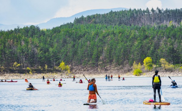 Стотици посетители и клубове от цялата страна събра втората Каяк и SUP среща на язовир Копринка