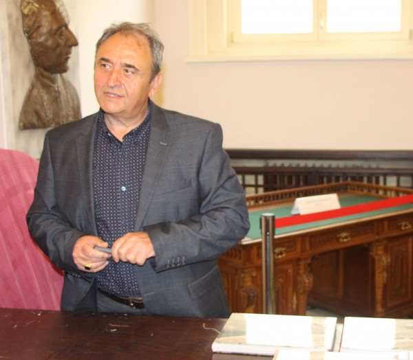 Фотодокументалната изложба „Строи се монумент“ бе представена в БАН