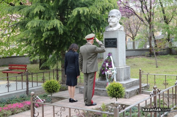 На 98-я си рожден ден, Механото получи покана за участие във военния парад за 6 май в София