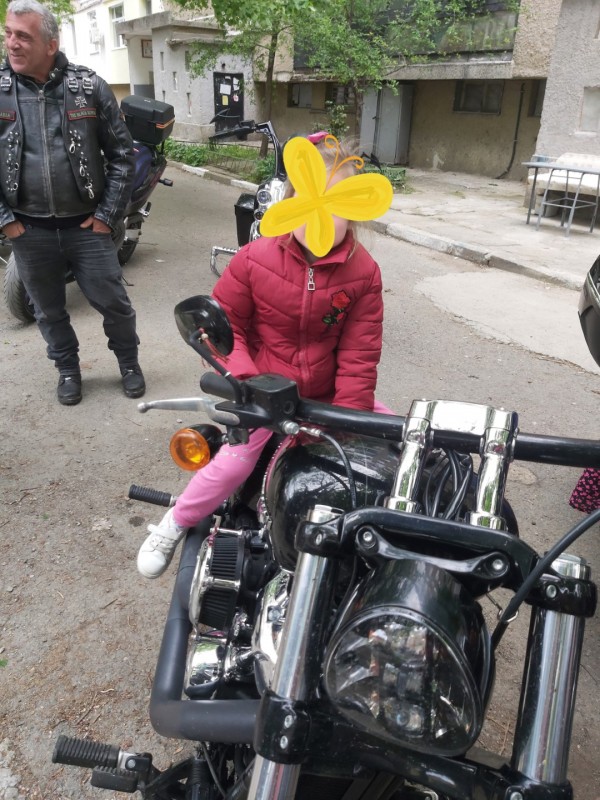 Благодарствен адрес до мото клуб “Черните рози“ от Дневен център за деца с увреждания