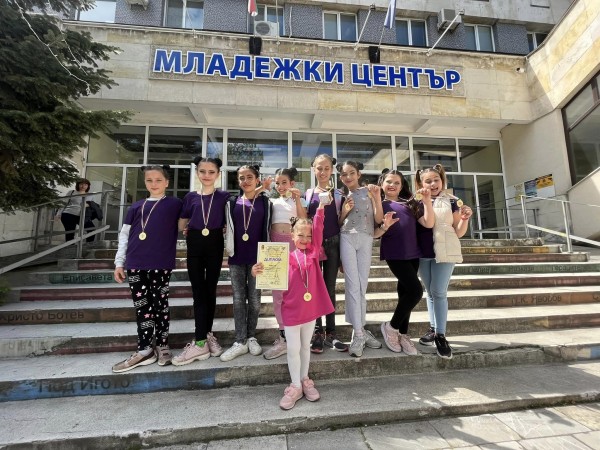 Грациите от „Дива Денс” завоюваха куп награди от Националния фестивал на камерния танц в Хасково