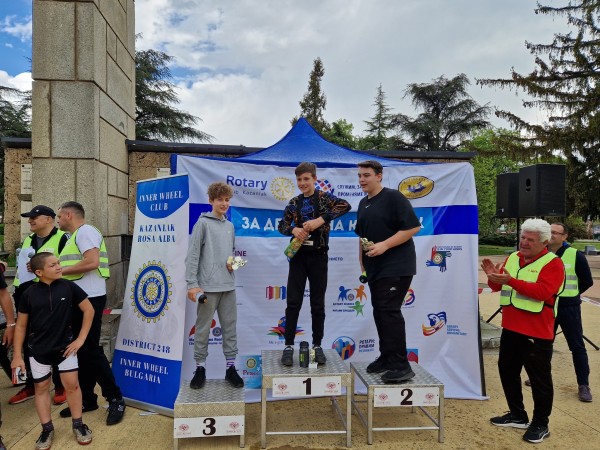 Велопразник събра десетки деца в парк “Розариум“