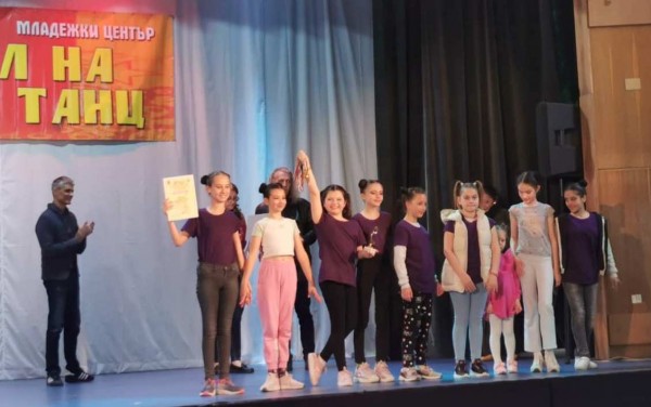 Грациите от „Дива Денс” завоюваха куп награди от Националния фестивал на камерния танц в Хасково